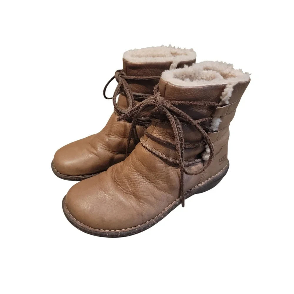 Ugg Women's Caspia 1932 Genuine Shearling Honey Brown Boots Size 8